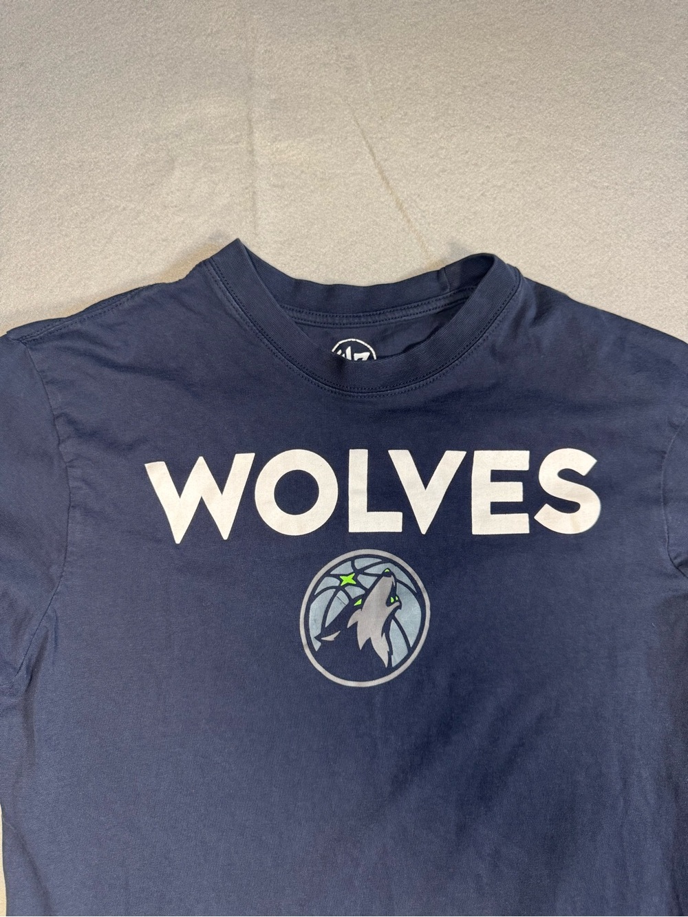 TIMBERWOLVES NBA Navy Graphic Tee, Men’s Medium